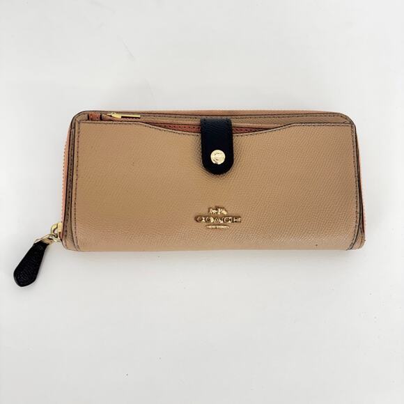 Coach Multifunction Zip Wallet Crossgrain Leather in Sunrise Multi F29940 - Picture 3 of 15